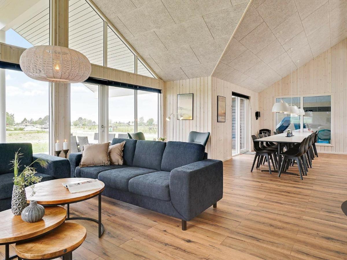 18 Person Holiday Home In โบเอนเซ ภายนอก รูปภาพ